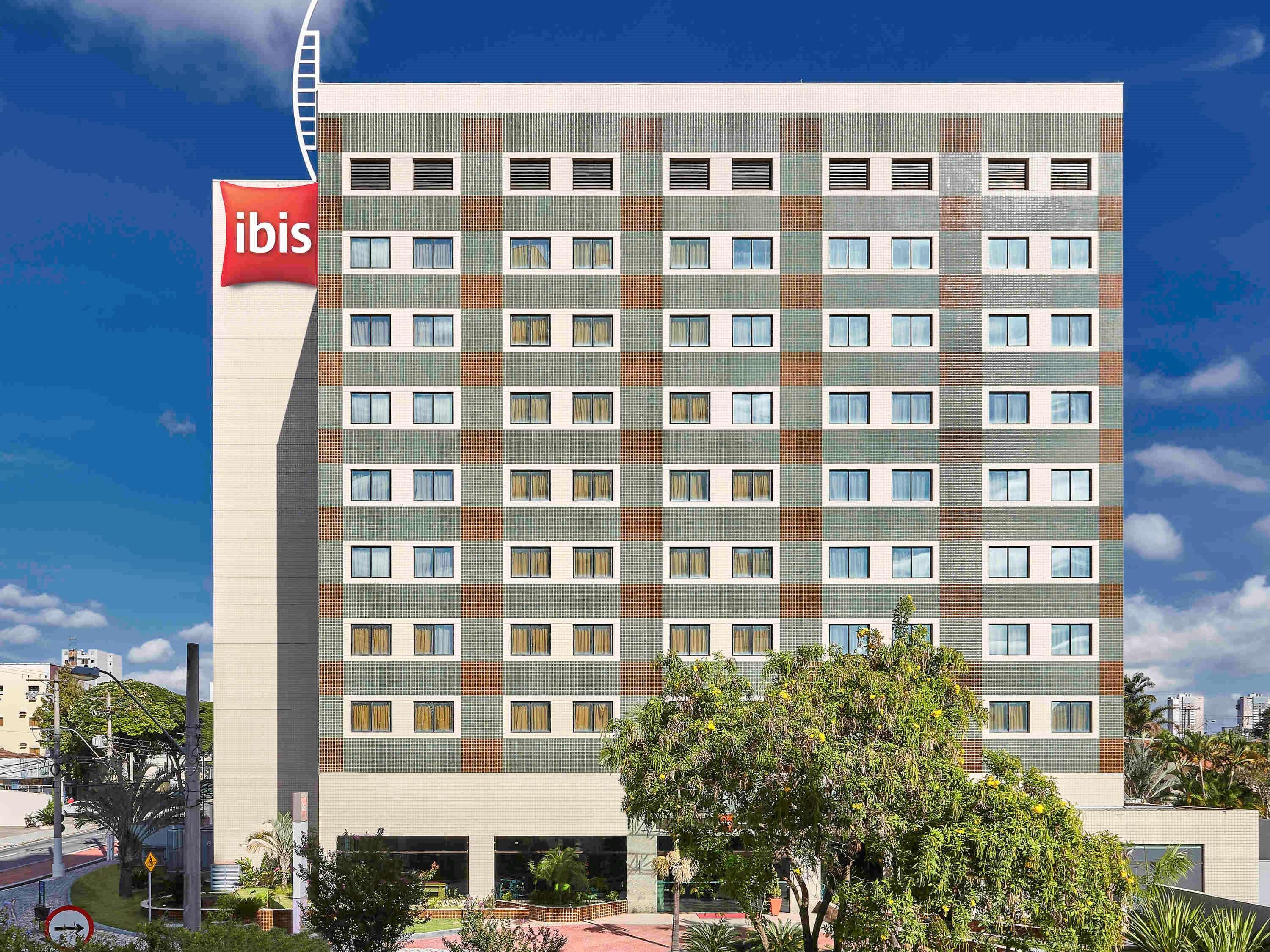 Hotel Ibis Taubaté Exterior foto